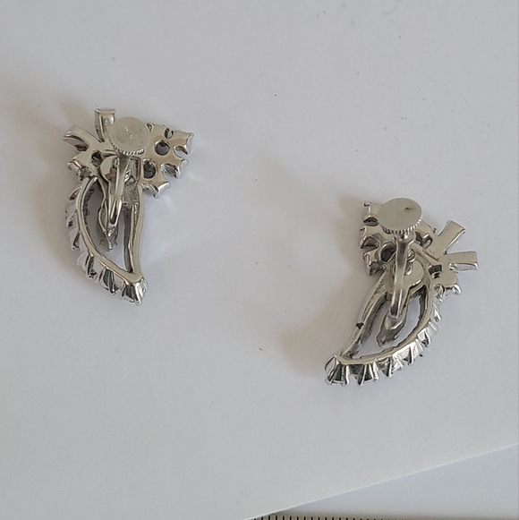 Vintage Retro Leaf Clear Rhinestone Crystal Clip On Fancy Party Wedding Earrings - Picture 9 of 9
